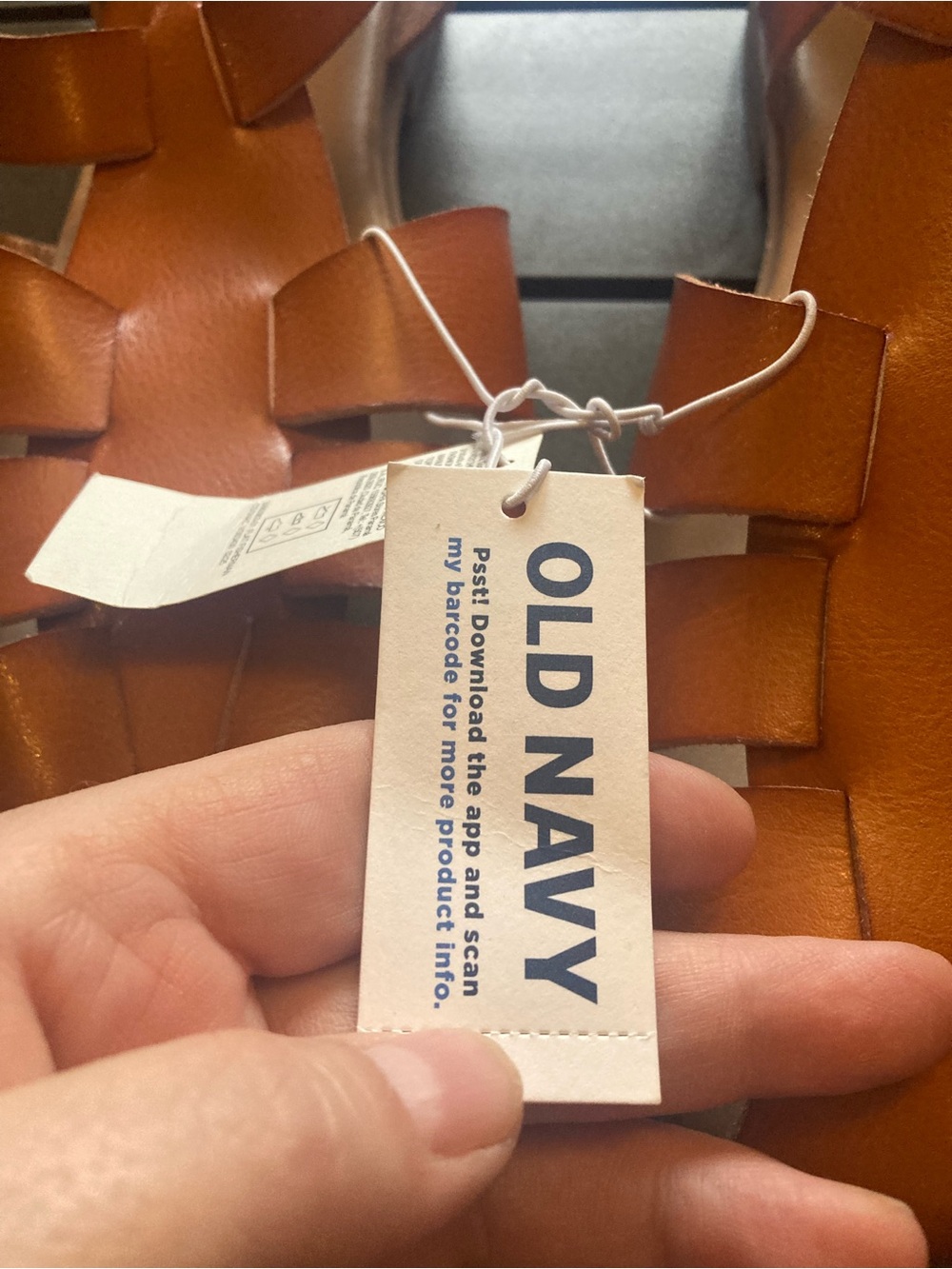 Old Navy Tan Cognac-Look Fisherman Sandals with Buckle Strap - Picture 3 of 4